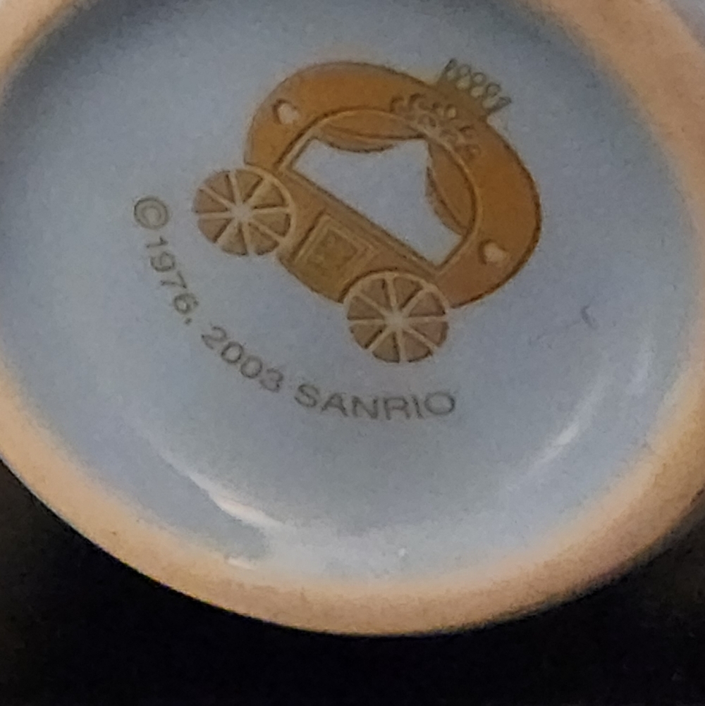 Extremely Rare Vintage Sanrio Hello Kitty Cinderella Mug 2003 - Picture 4 of 4